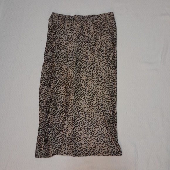 Shein skirt - Picture 2 of 3